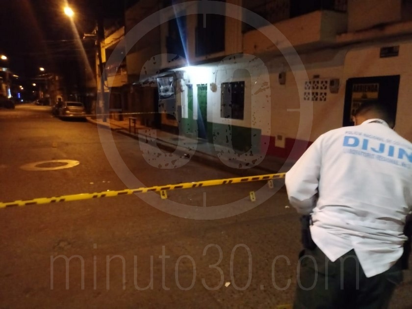 Fotos: Lo cogieron a bala en Bello cuando iba en su moto, logró huir pero más adelante se desplomó y falleció 3 homicidio bello 4