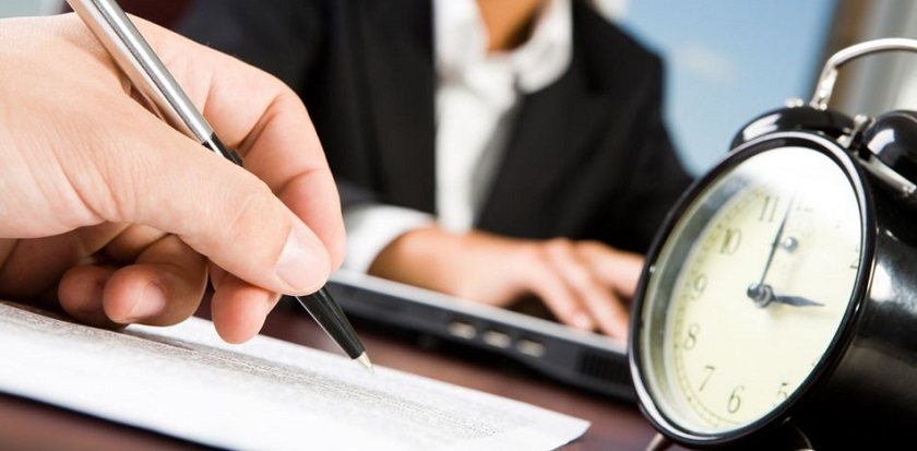 Pasó 1 debate y faltan 3: así va la propuesta de Uribe de reducir jornada laboral de 48 a 45 horas