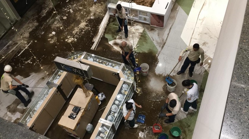 Evacuado  parte del Centro Comercial Mayorca tras falla en tubo de aire acondicionado