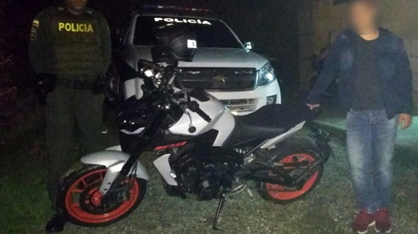 Se robaron una moto en Palmas, pero les dio tanto 'susto' que los cogieran que la dejaron abandonada en una calle de Envigado 1 moto robada y recuperada