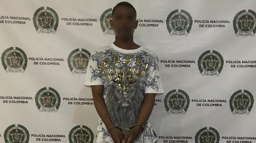 La Policía le pidió papeles en el centro de Medellín y descubrieron que era buscado por tráfico de drogas 1 Capturado en el centro de Medellin por trafico de droga