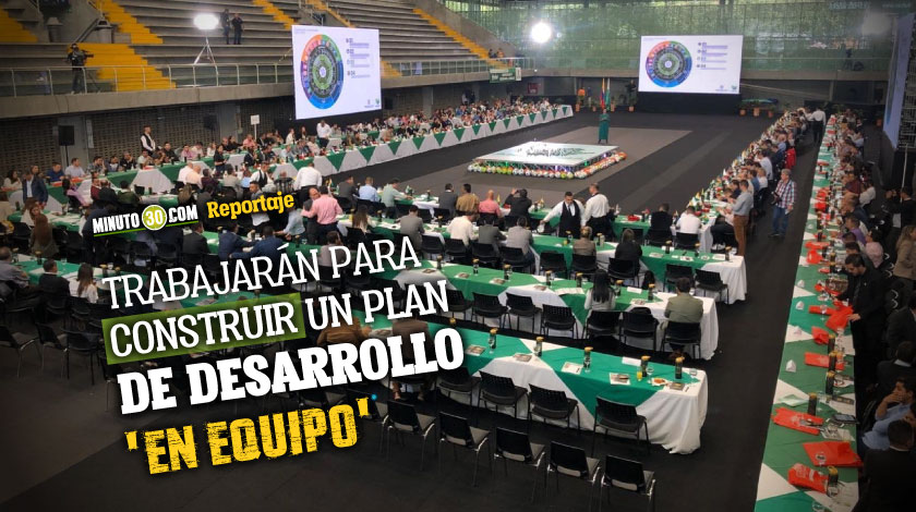 Los 125 alcaldes y alcaldesas de Antioquia se dieron cita en Medellín junto al gobernador Aníbal Gaviria