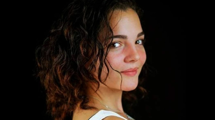 ¡LUTO! Murió la actriz que le dio voz a Elsa niña en el doblaje de ‘Frozen’