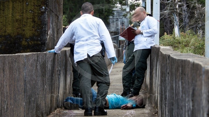 Dicen los vecinos que al que mataron en Carambolas, fue por robarle 5 homicidio 10 01 2020 entre carambolas y santa elena 5
