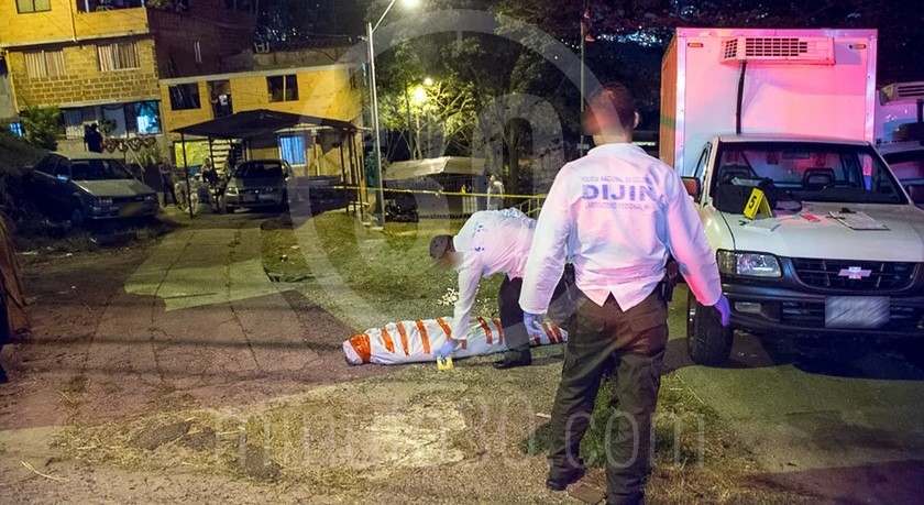 homicidio en Robledo Villa FLora 10