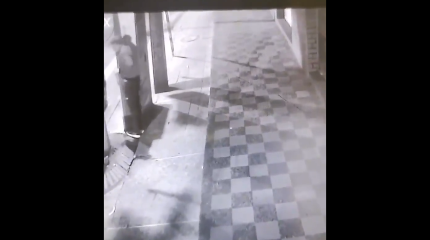 EN VIDEO: ¡Que rabia! Así quedó registrado un robo que hicieron en Itagüí 1 ladron en itagui