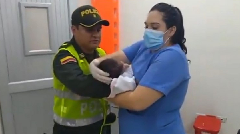 menor de edad abandonado entre cobijas en Cali
