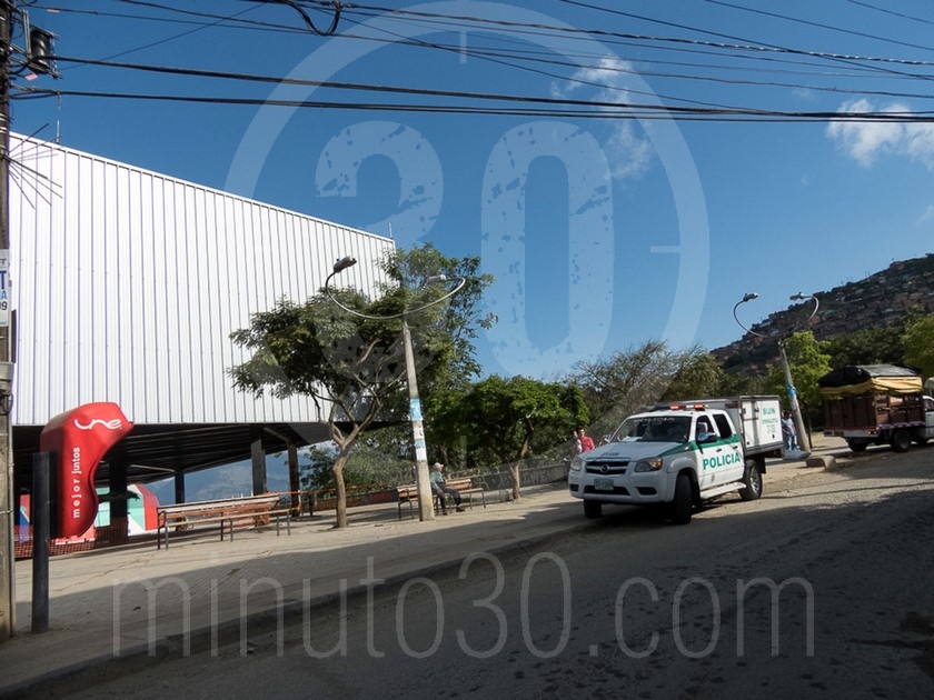 Fotos: Dentro de un colegio en Santo Domingo murió un hombre luego de caer desde un piso alto 9 muerto santo domingo inspeccion tecnica 5834