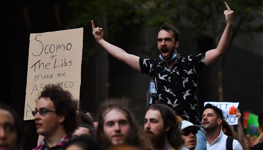 Australianos en las calles para protestar por los incendios que están arrasando su país