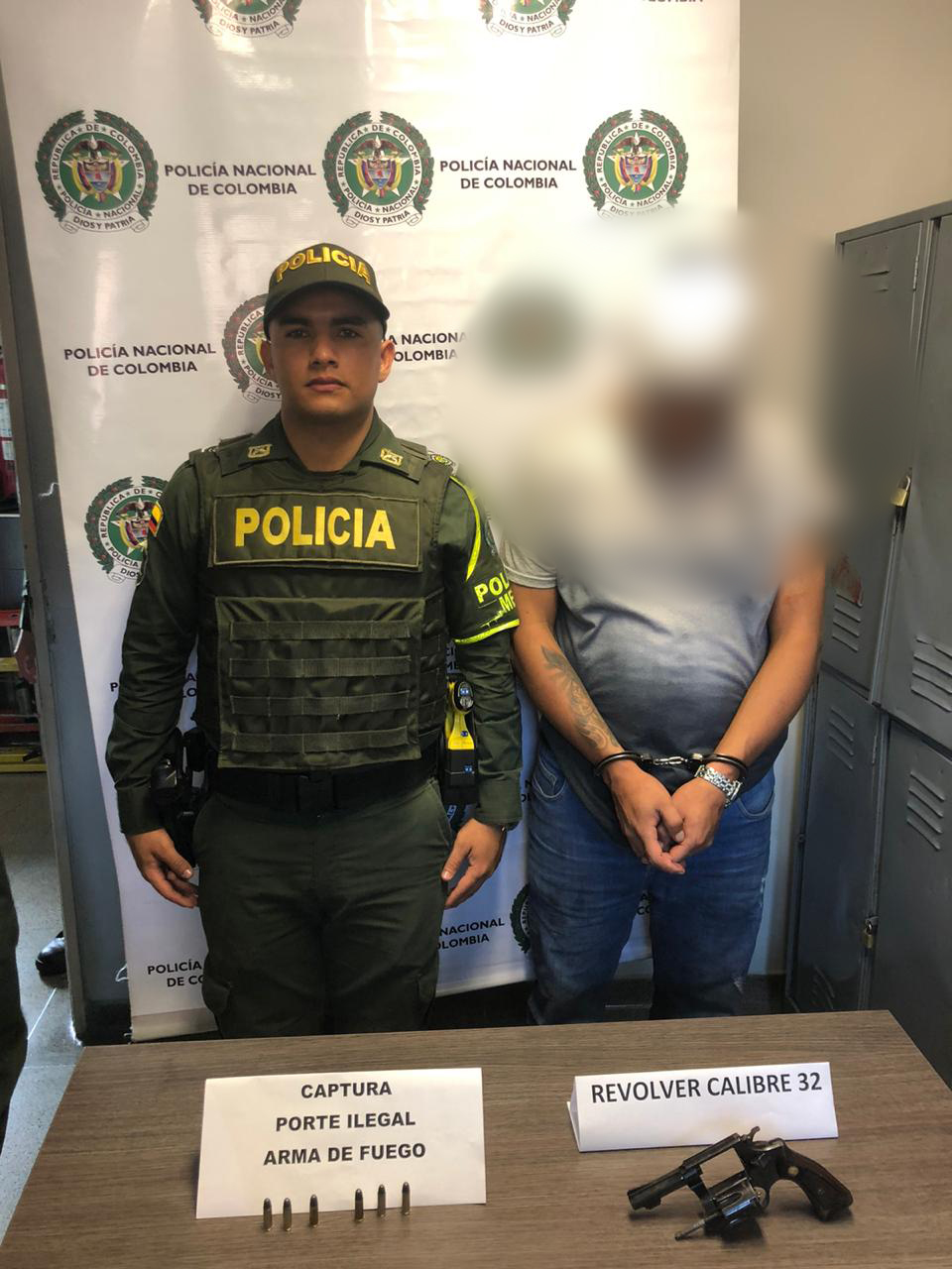 Foto y Vídeo: Quería robar en un Centro Comercial en la Alpujarra, se escondió en el Metro y fue capturado 2 020220 IM%C3%81GENES Captura METRO
