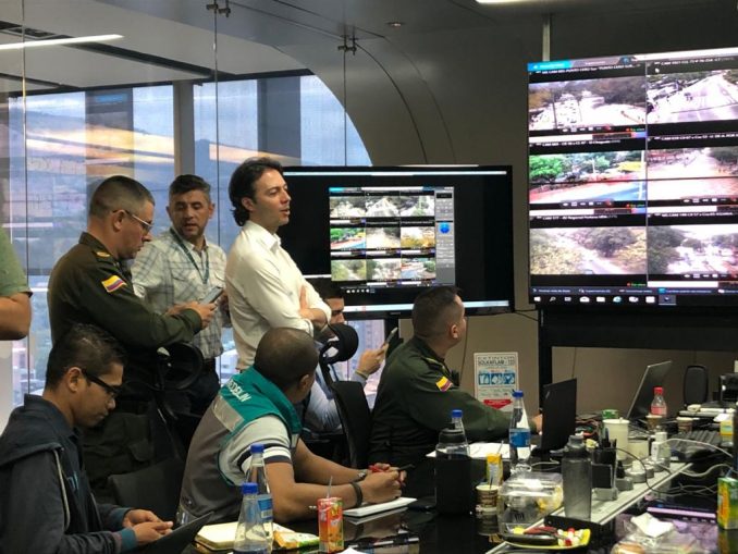 Fotos y Vídeo ¡Así es! Alcalde de Medellín coordina el ESMAD para