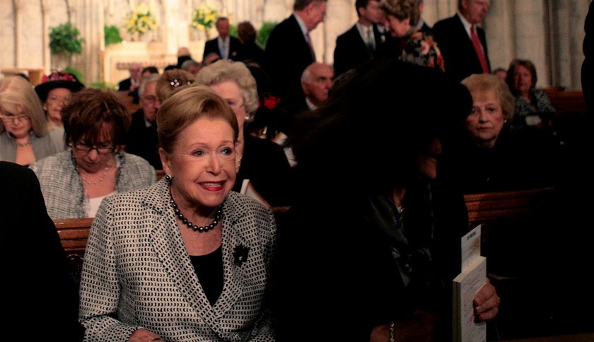 Muere la escritora estadounidense Mary Higgins, la “reina del suspense”