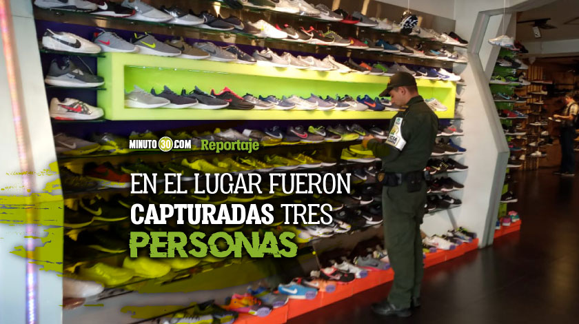 ¡Pura réplica! Autoridades cogieron más de 1.500 pares de zapatos falsificados en el Valle de Aburrá 1 Pura replica Autoridades cogieron mas de 1.500 pares de zapatos falsificados en el Valle de Aburra