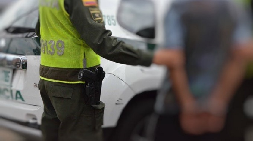 En Naranjal aprehendieron a un niño de 14 años que atracó a una mujer 1 capturado detenido policia operativo preso