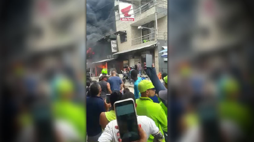 EN VIDEO: Pavoroso incendio en Segovia, dejó pérdidas de unos 700 millones de pesos