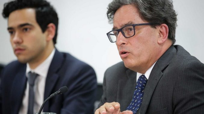 Alberto Carrasquilla ministro de Hacienda