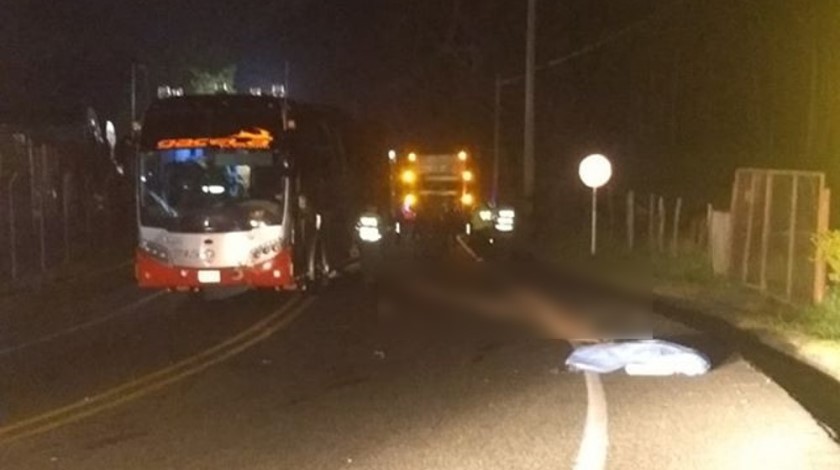FOTO: Grave accidente en Alto de Minas deja un ciclista muerto