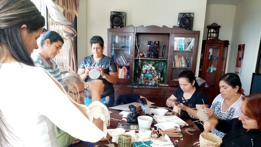 En fotos: Con la formación de 18 campesinas en procesos agroindustriales, Medellín fortalece su apoyo a la mujer rural 1 alcaldia1 1