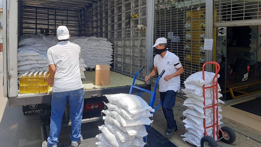 8.950 familias del departamento han recibido los paquetes alimentarios dados en la campaña Antioquia Solidaria