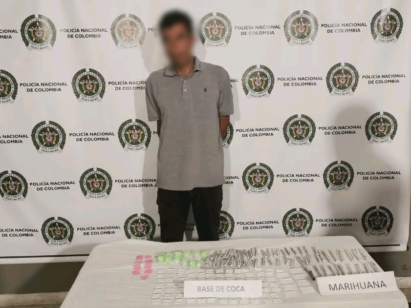 Foto: ¡Estaba cargado! Capturado hombre con diferentes sustancias alucinógenas en Bello 2 captura bello 1