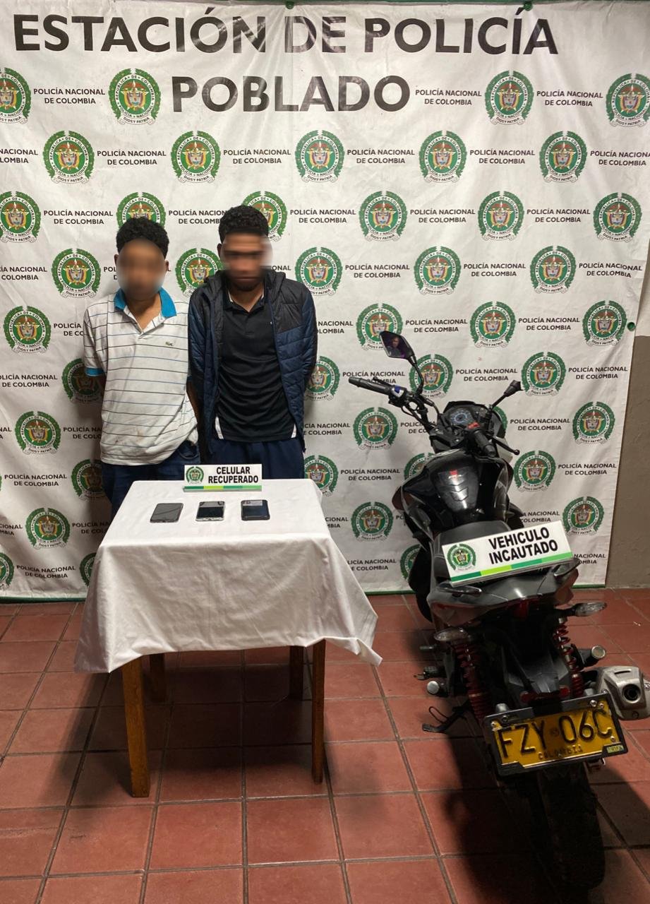 En foto: ¡Descarados! Querían huir en contravía pero fueron capturados luego de haber robado varios celulares en El Poblado 2 captura el poblado