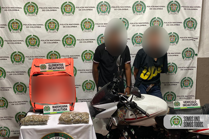 En foto: ¡Qué domicilio! Así llevaban 1.000 gramos de marihuana cuando fueron capturados 2 captura