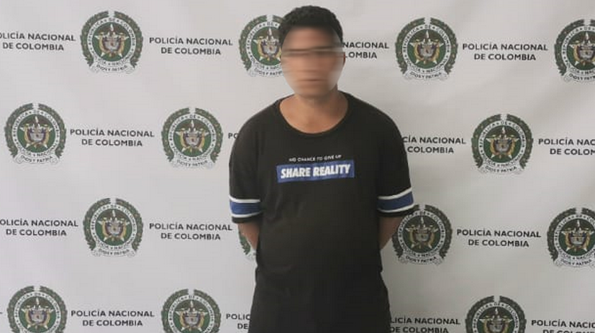 En foto: ¡Qué merca! Lo agarraron con 73 cigarrillos de marihuana en el barrio Espíritu Santo, del municipio de Bello 1 capturado bello 1