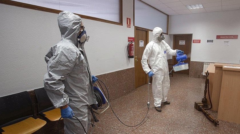 Encuentran cadáveres abandonados de adultos mayores en Madrid