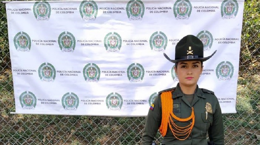 Fueron incautadas 15 dosis de "Bazuco" y 253 cigarrillos de marihuana 1 incautacion poli