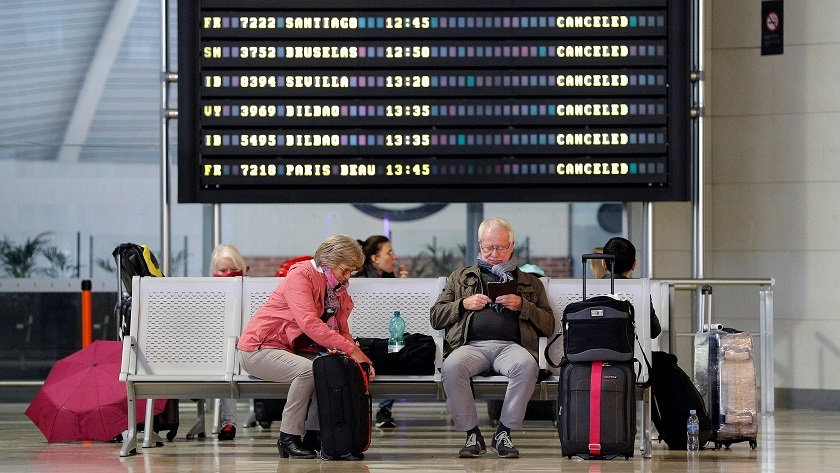 Agencias de viaje denuncian a las aerolíneas por no devolver el dinero de los billetes