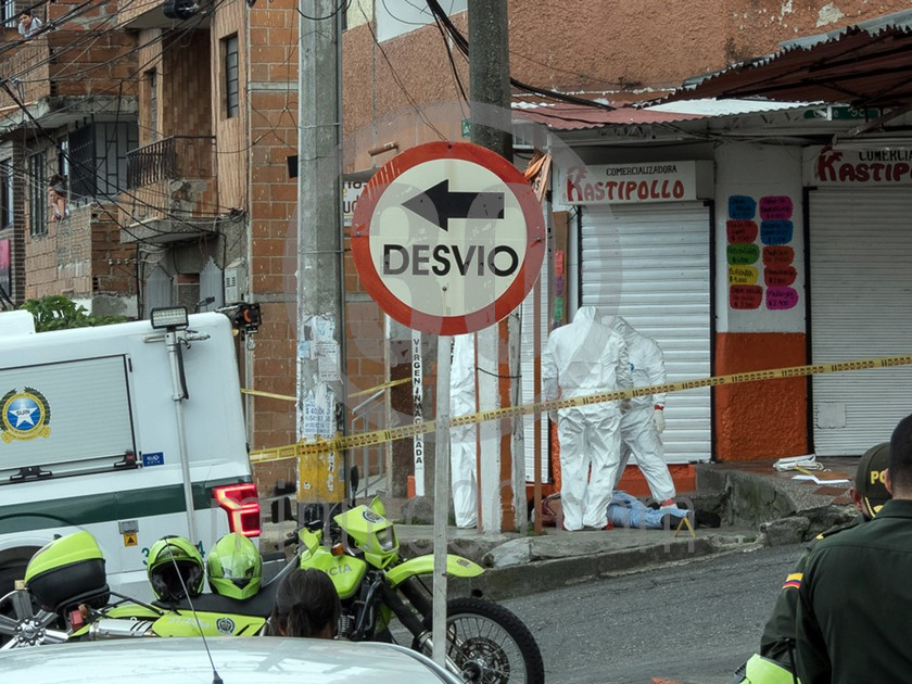 Fotos: Así fue la inspección técnica del joven que asesinaron a disparos en Castilla 25 30 04 20 inspeccion tecnica asesinado castilla7