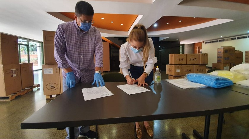 Medellín ya recibió la donación de Emiratos Árabes de material de protección para la ESE Metrosalud