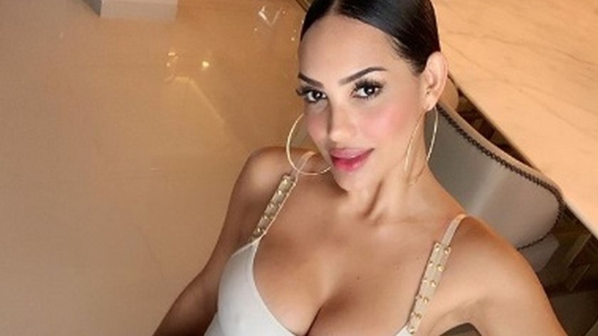 Andrea Valdiri le regala dos casas a familia de su empleada