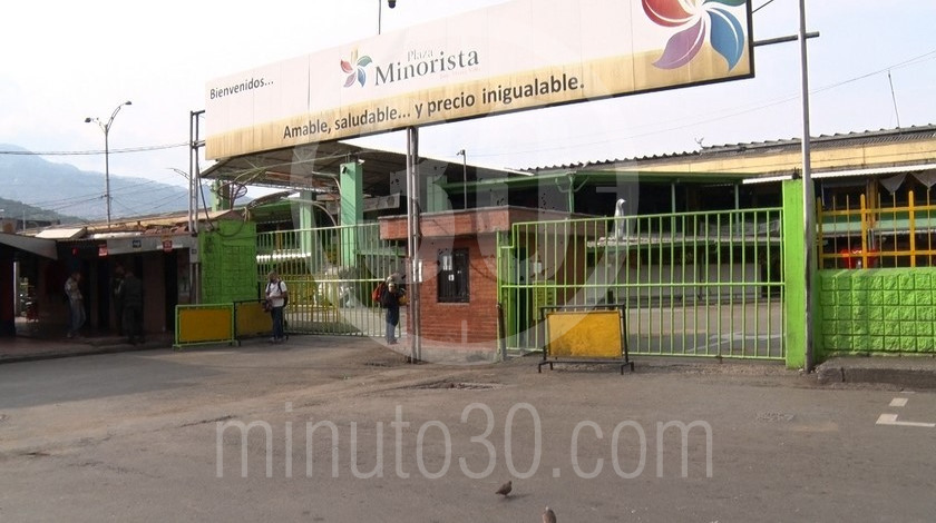 Por nuevo brote, autoridades ordenaron el cierre parcial de la Plaza Minorista