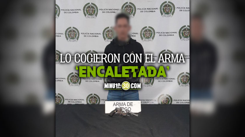 Venezolano fue pillado andando por el centro de Medellín mientras escondía un revólver 1 Venezolano capturado en el centro de Medellin con un arma de fuego
