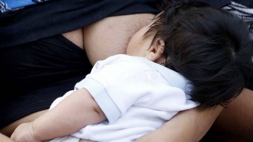 Consumía droga y luego amamantaba, mujer de 31 años mató a su bebé de 3 meses