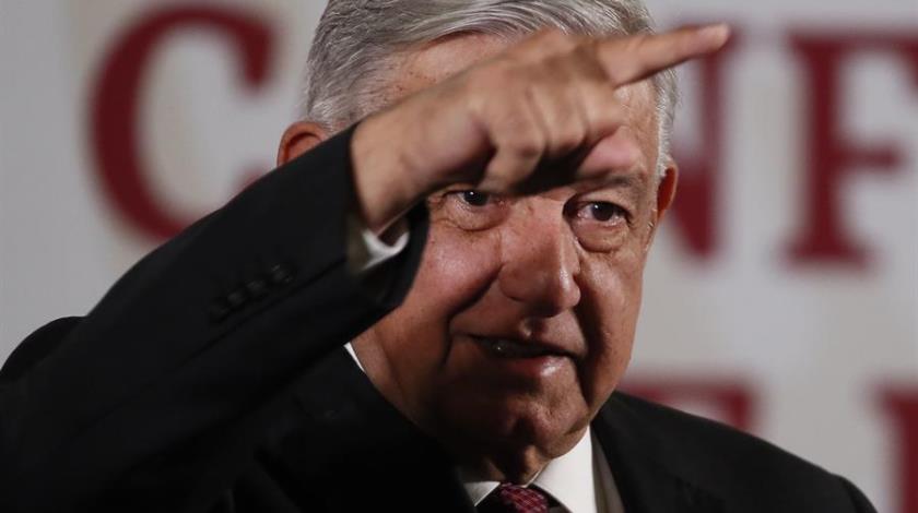 México reducirá 100.000 barriles diarios tras pactar con Trump y con la OPEP