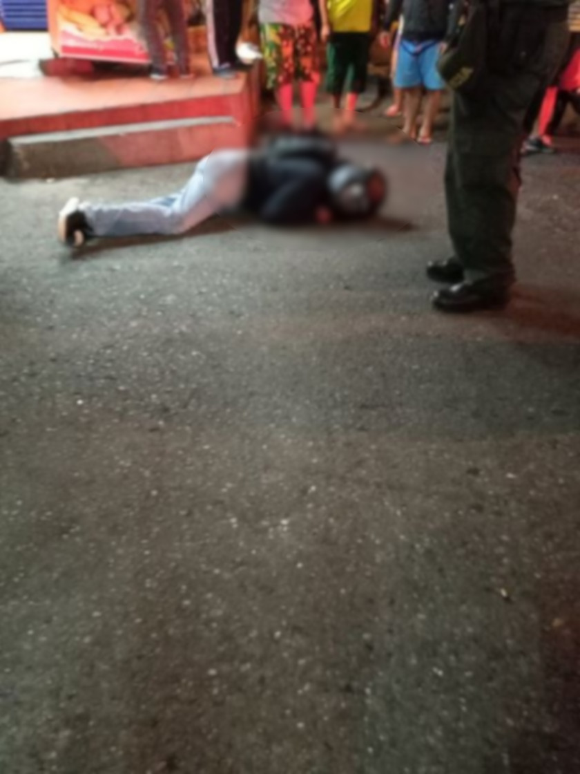 Fotos: Motociclista fue asesinado a tiros cuando se desplazaba por Santa Cruz 2 12 05 20 homicidio santa cruz
