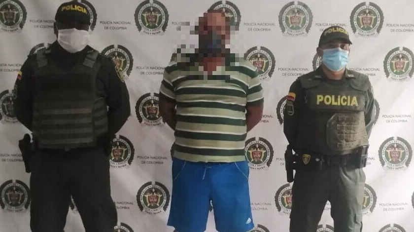 En un camión un sujeto transportaba de forma ilegal a cuatro personas