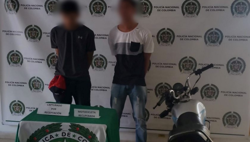 Gracias a las cámaras LPR fueron capturados dos personas que se movilizaban en una moto robada 1 capturados 1