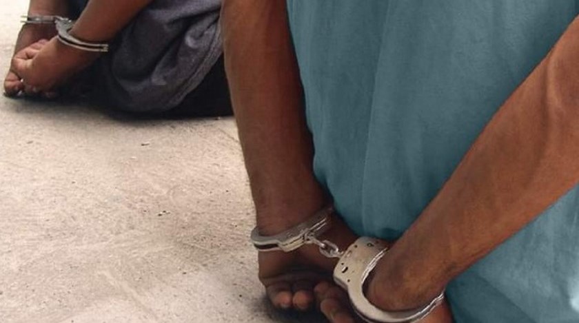 Fueron sorprendido dos hombres con prisión domiciliaria por la calles de San Javier y Prado Centro 1 hombres
