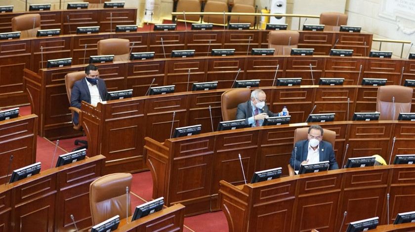 ¡Atención! Aparecieron otros dos casos positivos para coronavirus en la Cámara de Representantes