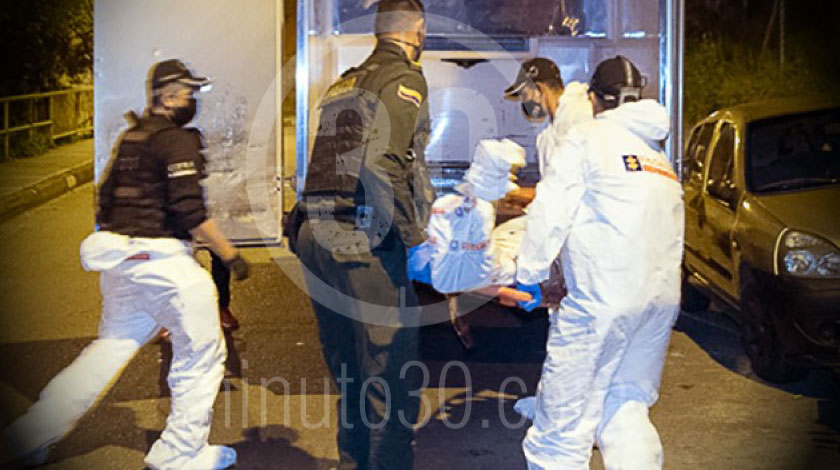 Dos jóvenes muertos y dos heridos en ataque armado en un bar de Bogotá