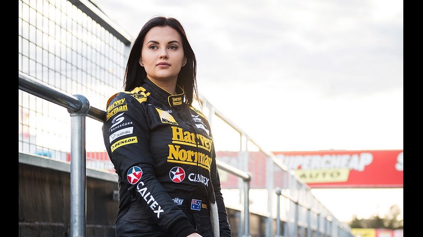 Renee Gracie: ‘El Porno’ paga más que automovilismo’