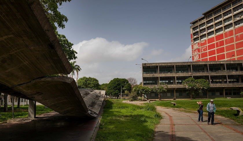 Universidades públicas de Venezuela, heridas de muerte