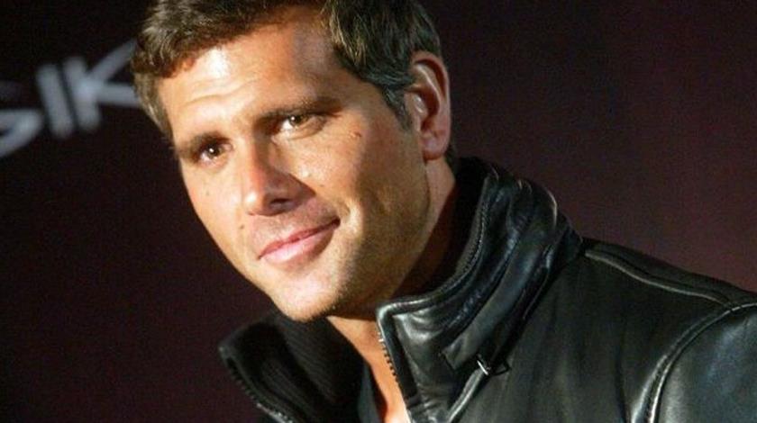 Christian Meier y cabello rubio