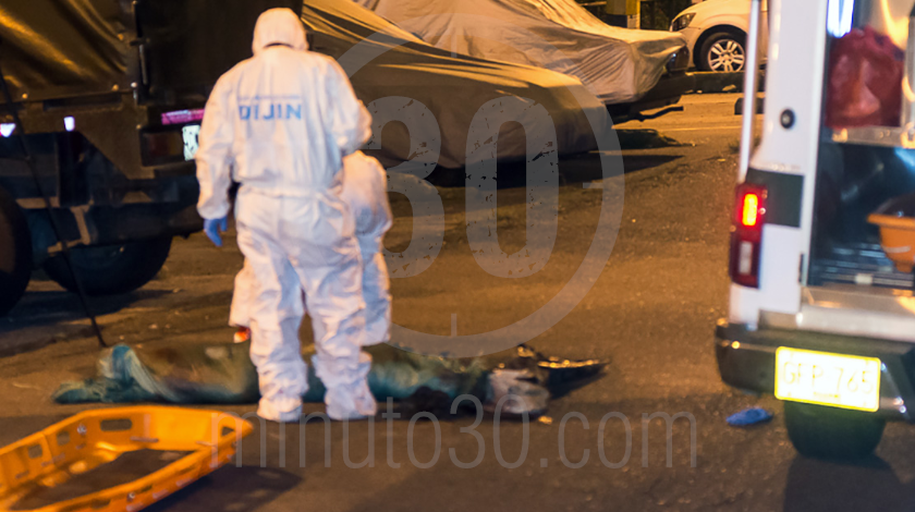 EN FOTOS Y VIDEO: Entre costales tiraron a dos muertos por el barrio San Diego 4 SANDIEGO