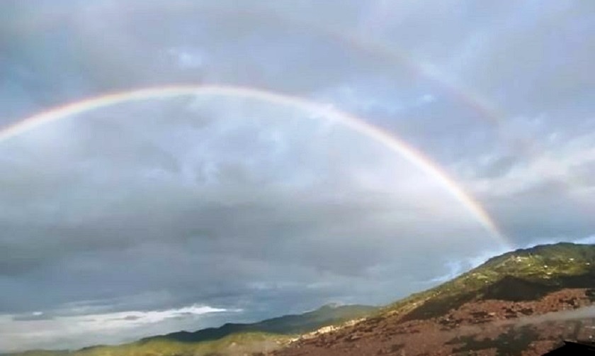 Arcoíris en el barrio Santa Cruz de Medellín