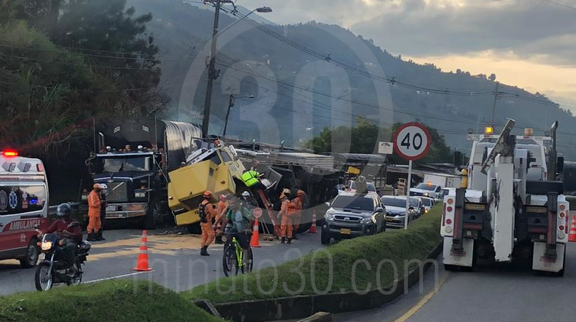 variante de caldas accidente