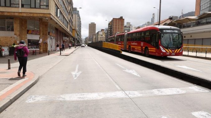 Calles cuarentena Bogota capital localidades Transmilenio transporte Bogotá